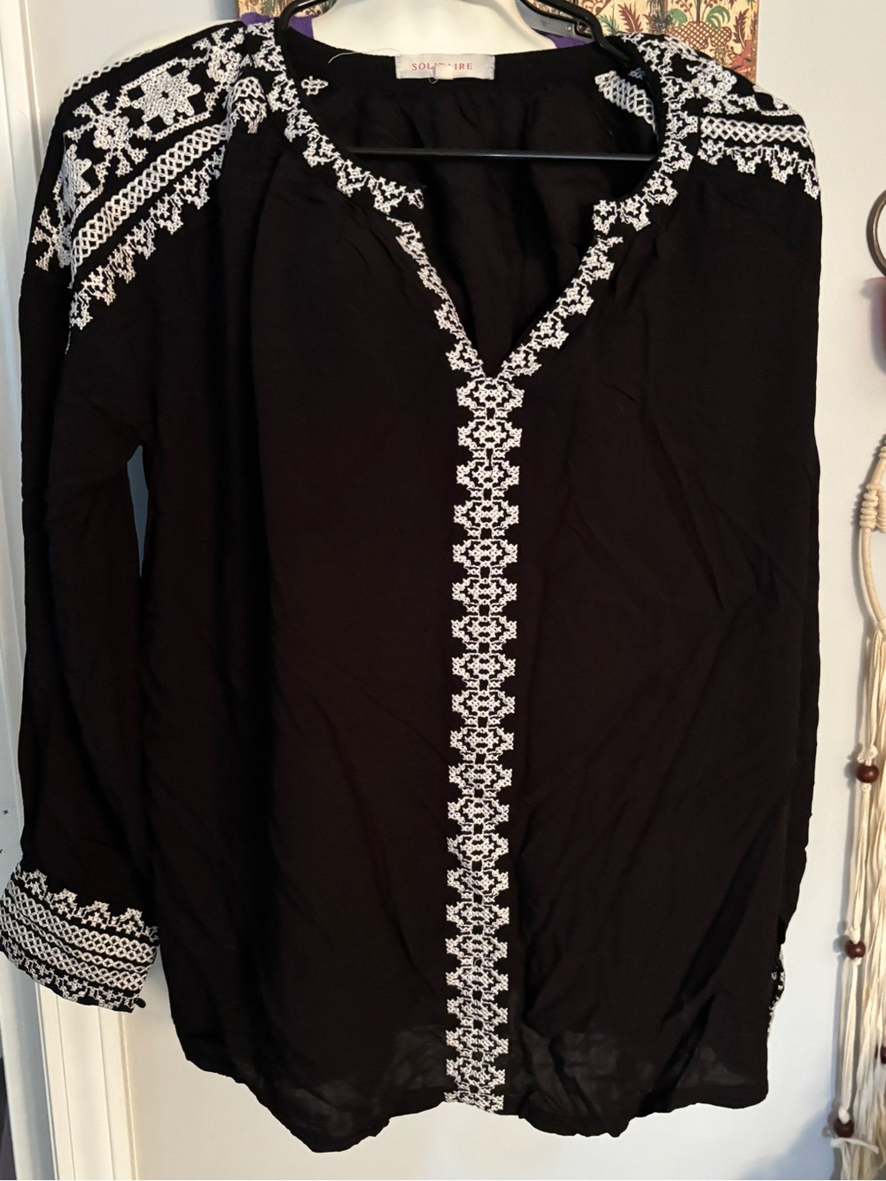 Solitaire NWOT Rayon long sleeve black top with white embroidered stitching.  XL